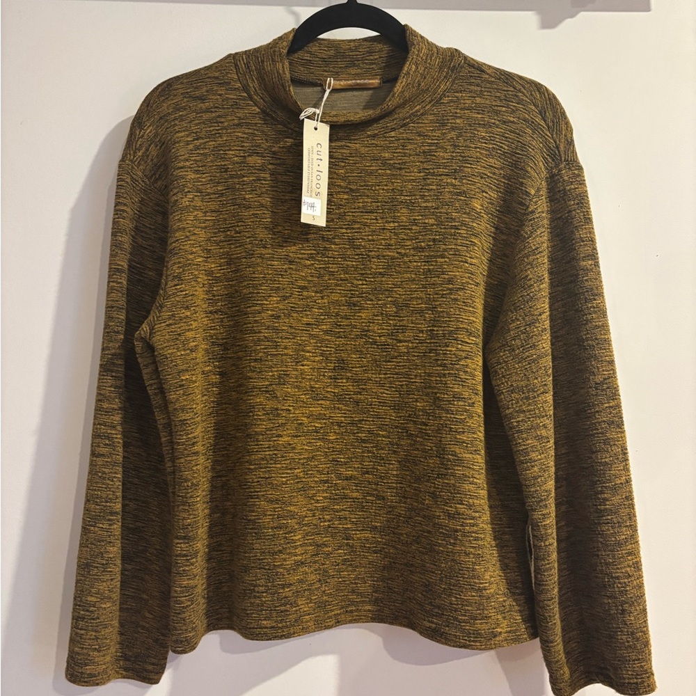 Cut Loose Women’s Crewneck Sweater